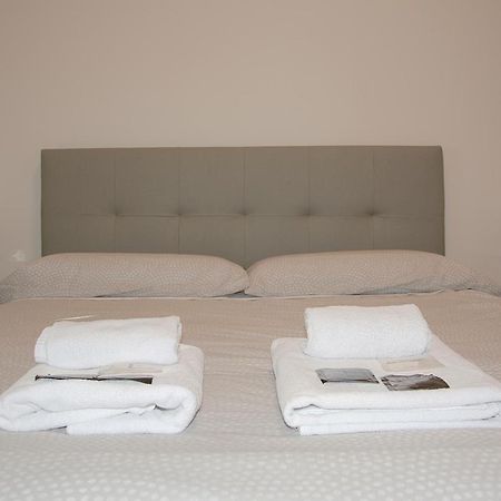 Apartamento De Dos Dormitorios En Triana Sevilla Kültér fotó