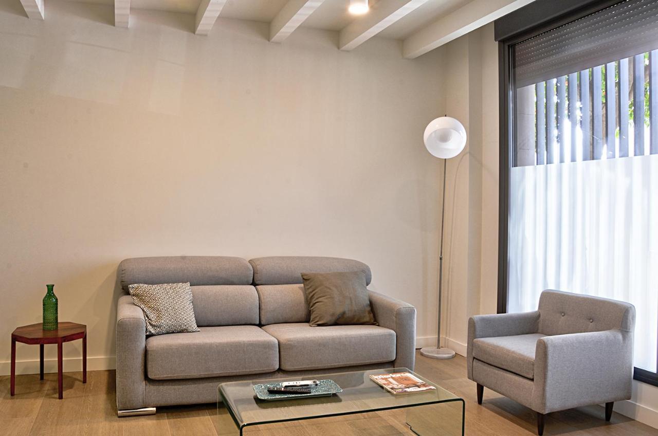 Apartamento De Dos Dormitorios En Triana Sevilla Kültér fotó